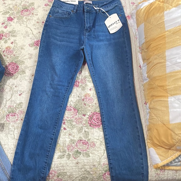 The jeans are brand new! They have the tag on   they are denim skinny jeans ! - Picture 1 of 4
